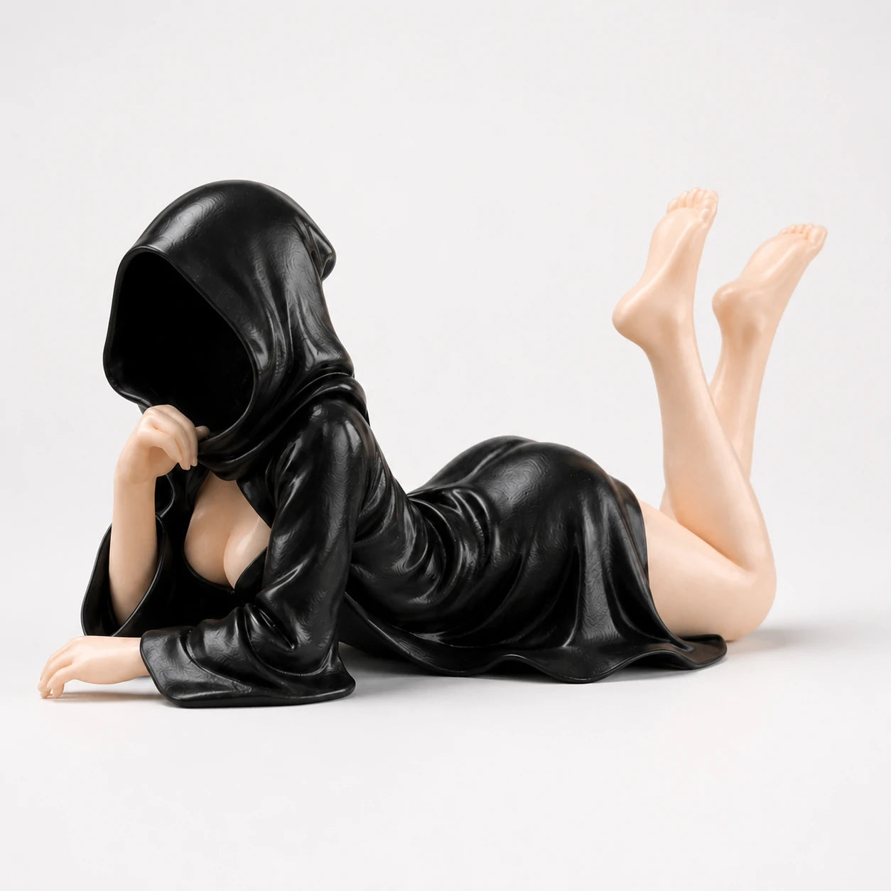 The Fallen faceless hooded figurine – gothic shelf decor matte black resin – front view – PrintableArtForge